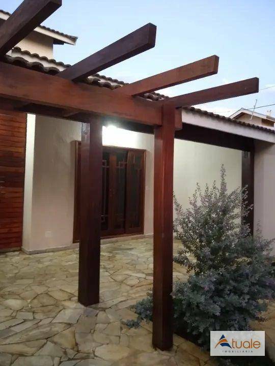 Casa à venda com 4 quartos, 171m² - Foto 1