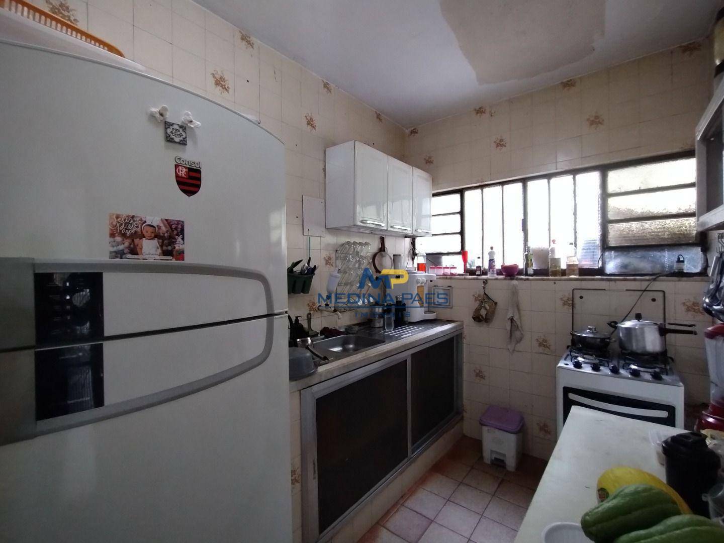 Casa à venda com 4 quartos, 100m² - Foto 29