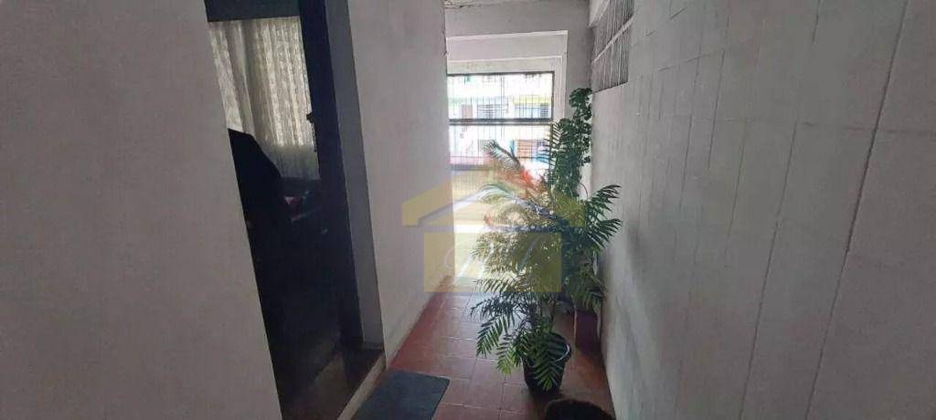 Sobrado à venda com 3 quartos, 144m² - Foto 1