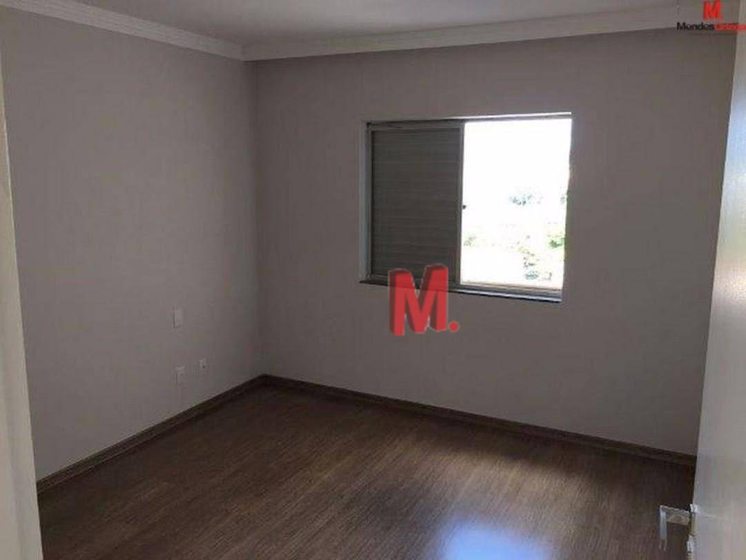 Apartamento à venda com 3 quartos, 96m² - Foto 6