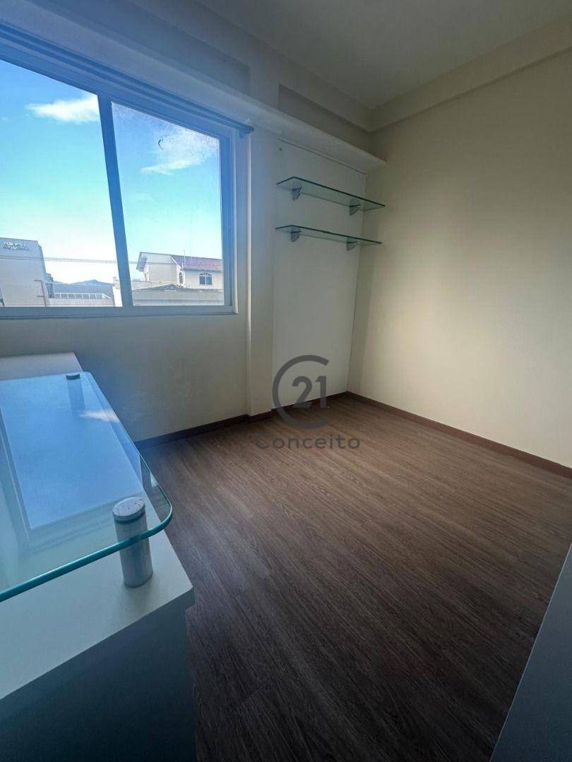 Apartamento para alugar com 3 quartos, 93m² - Foto 8