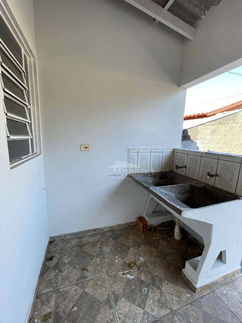 Casa à venda com 4 quartos, 150m² - Foto 18