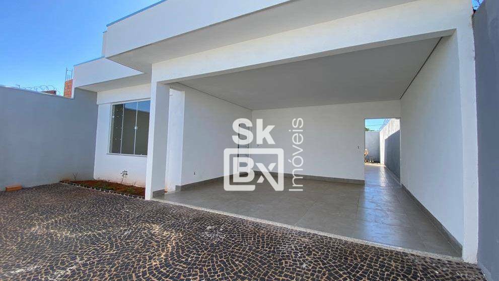 Casa à venda com 3 quartos, 132m² - Foto 2