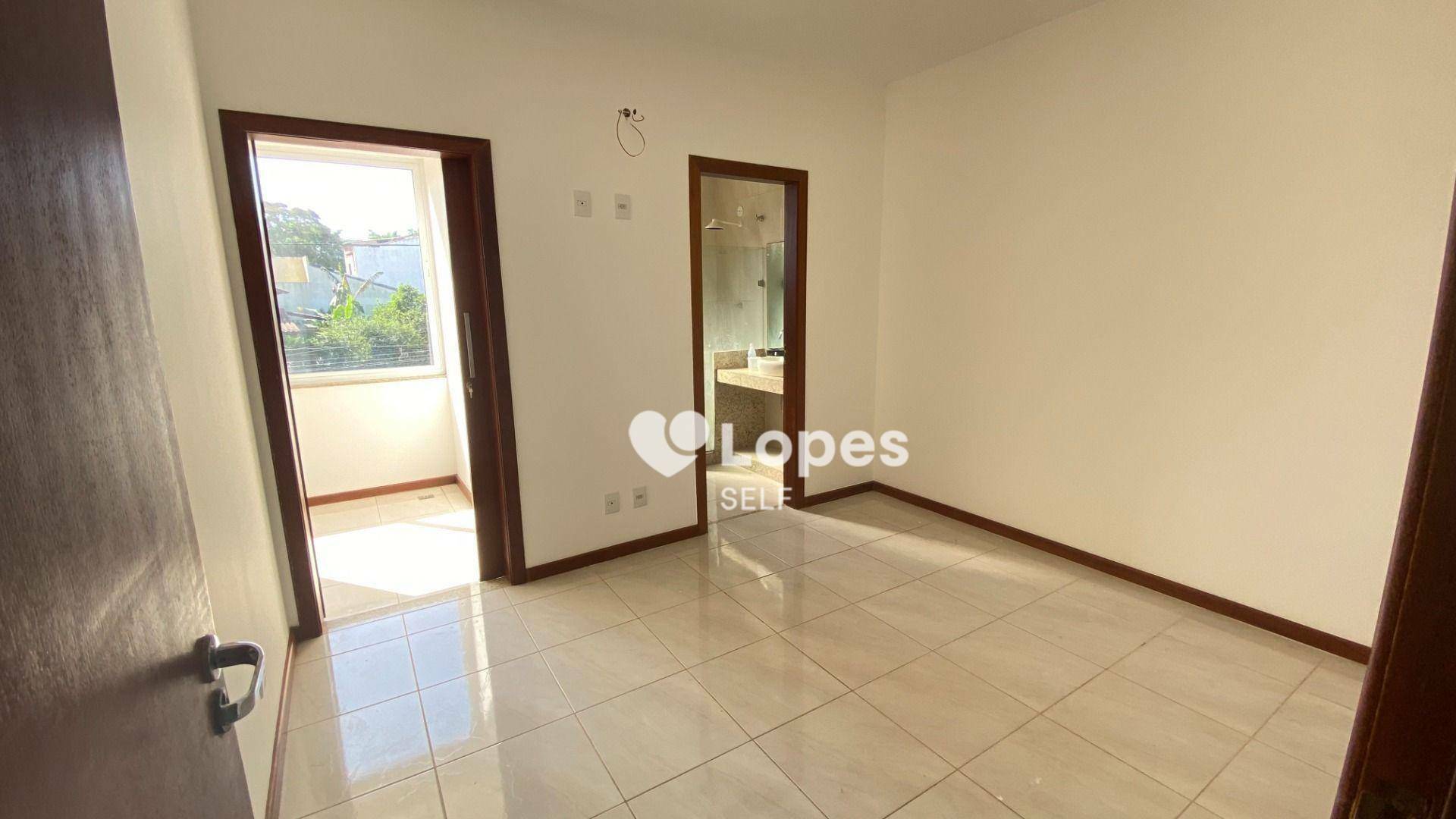 Casa à venda com 3 quartos, 258M2 - Foto 4