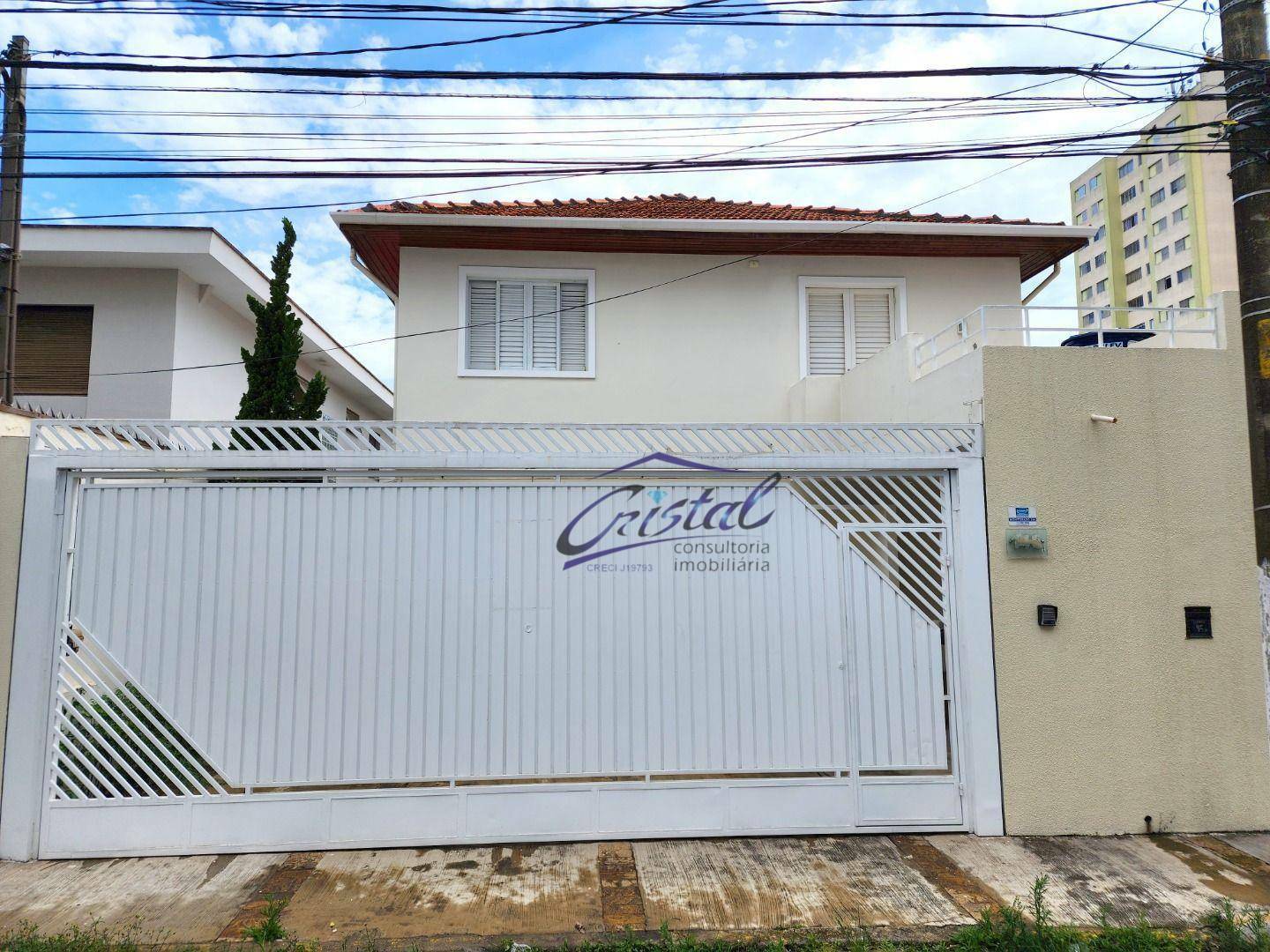 Casa à venda com 3 quartos, 179m² - Foto 1