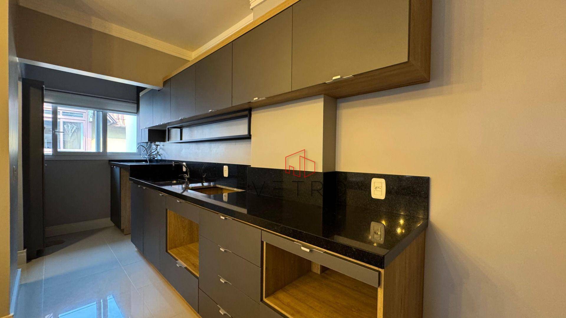 Apartamento à venda com 3 quartos, 183m² - Foto 8