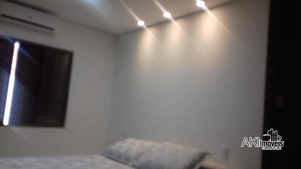 Sobrado à venda com 2 quartos, 318m² - Foto 15