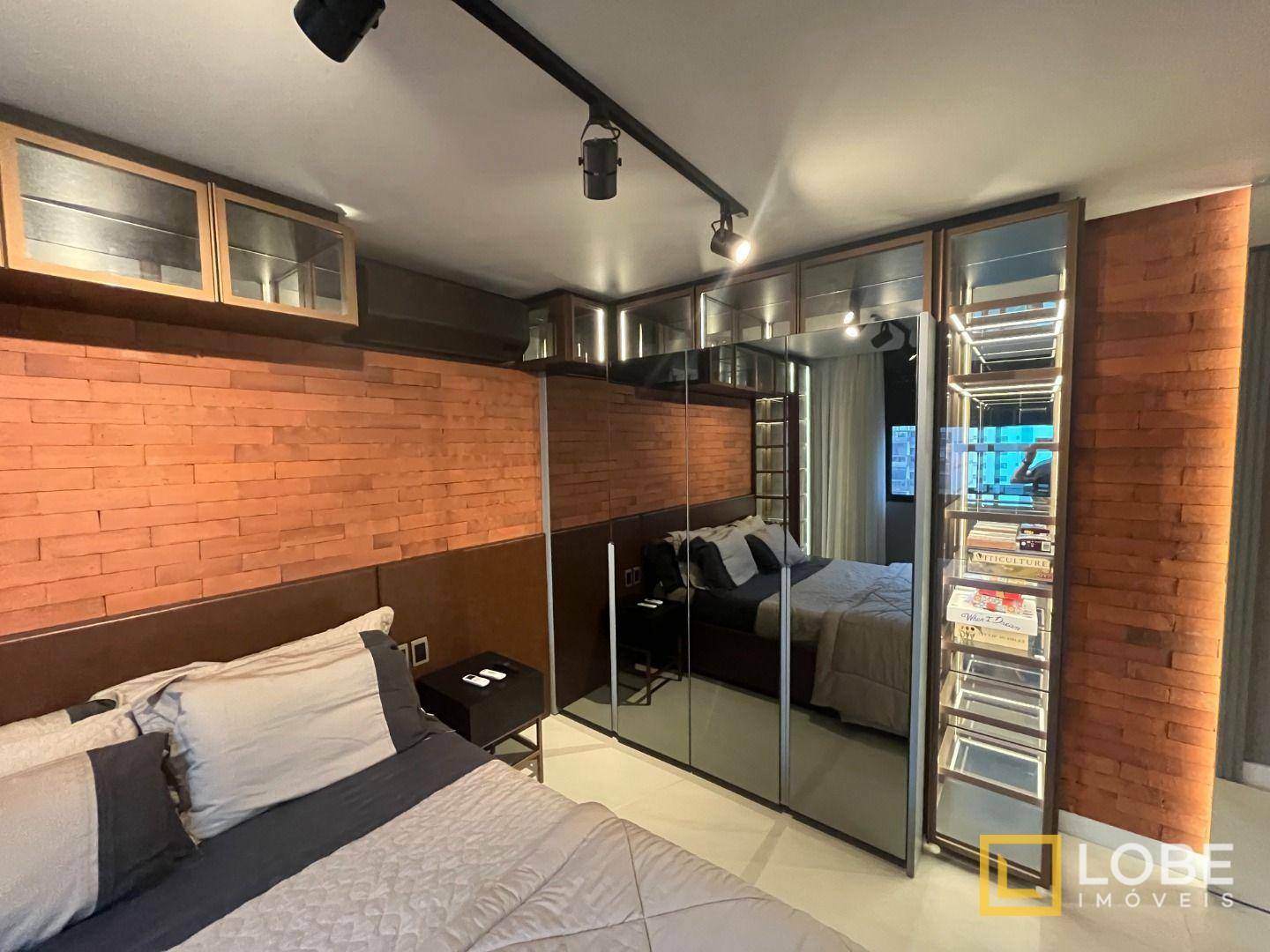 Apartamento à venda com 3 quartos, 198m² - Foto 4