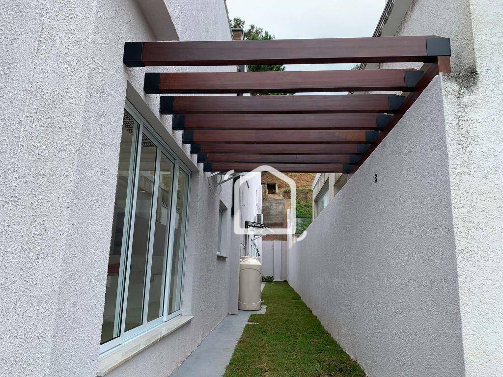 Casa de Condomínio à venda com 4 quartos, 315m² - Foto 14