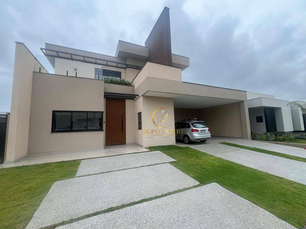 Sobrado à venda e aluguel com 3 quartos, 318m² - Foto 7