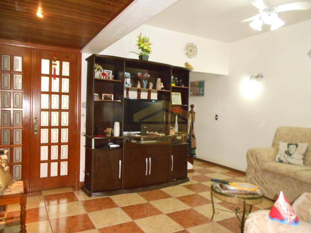 Sobrado à venda com 3 quartos, 189m² - Foto 2