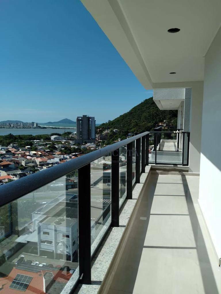 Apartamento à venda com 2 quartos, 83m² - Foto 1