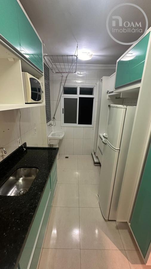 Apartamento à venda com 2 quartos, 45m² - Foto 4