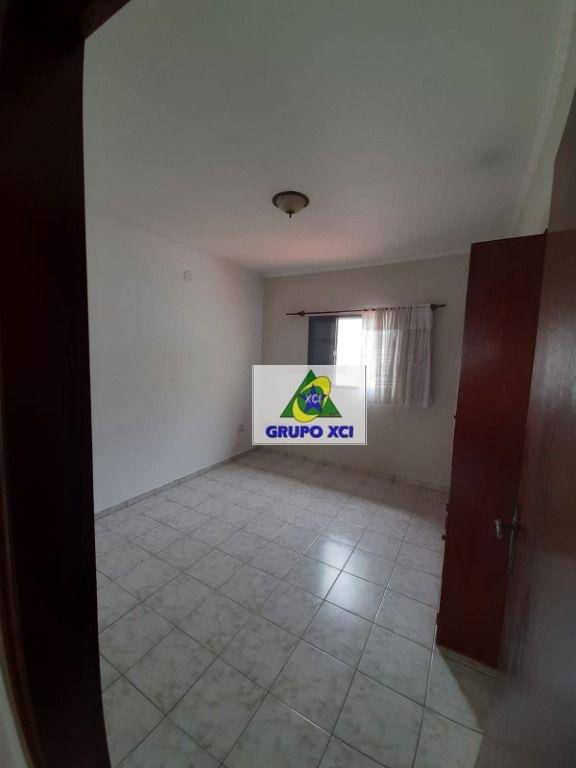 Casa à venda e aluguel com 3 quartos, 140m² - Foto 16