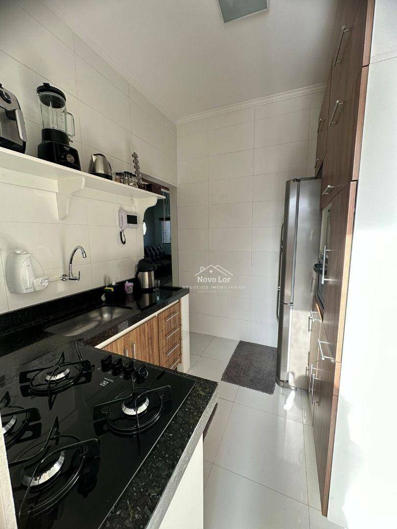 Casa à venda com 3 quartos, 92m² - Foto 13