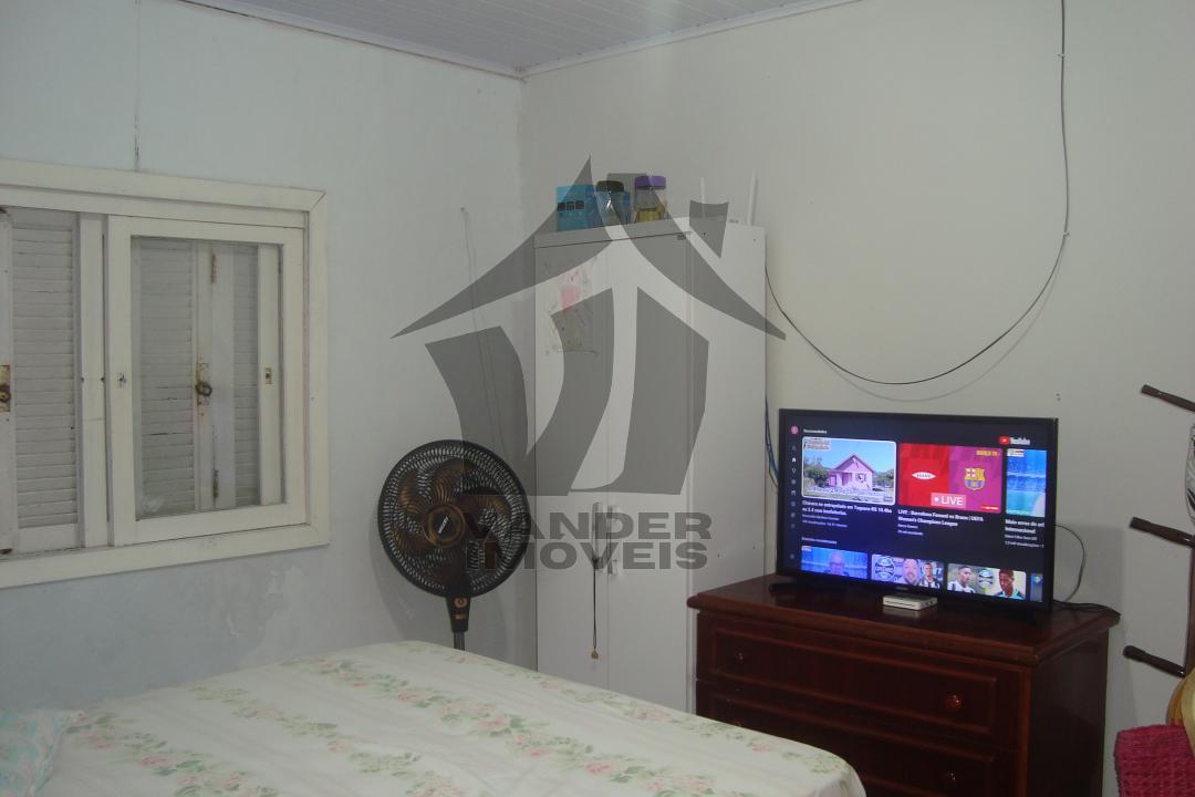 Casa à venda com 6 quartos, 300m² - Foto 11