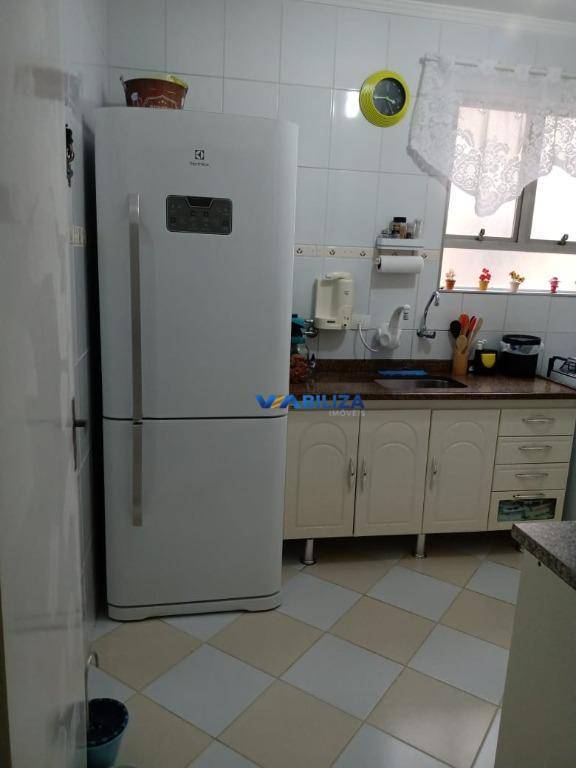 Apartamento à venda com 2 quartos, 75m² - Foto 8