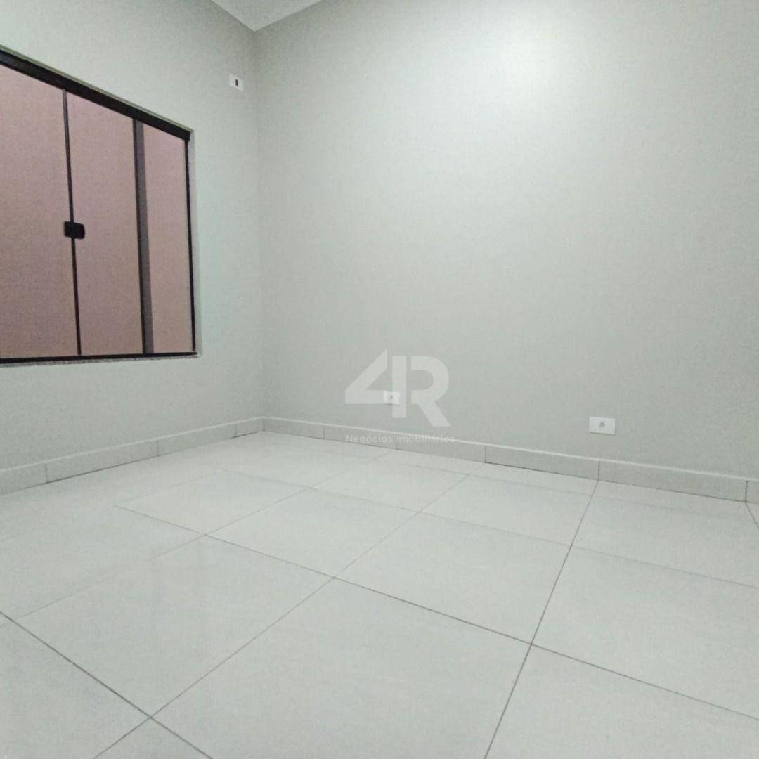 Casa à venda com 5 quartos, 200m² - Foto 18