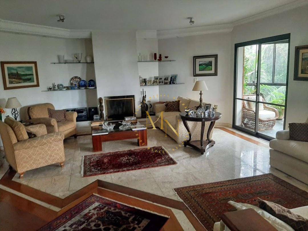 Apartamento à venda com 3 quartos, 200m² - Foto 2