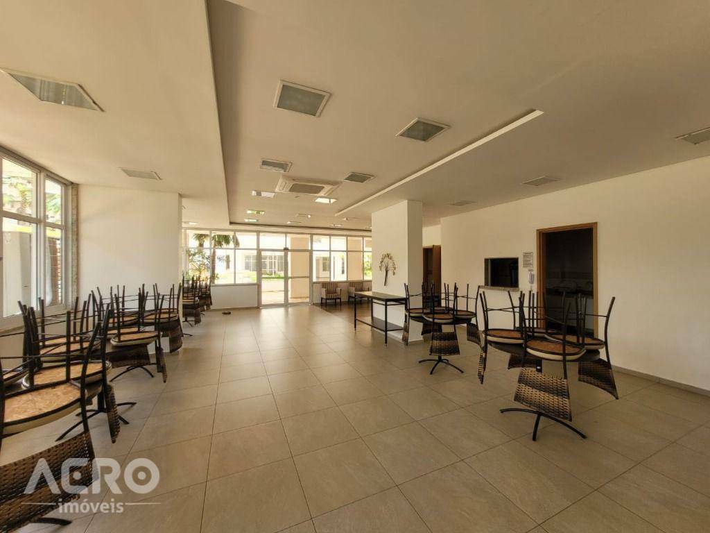 Apartamento à venda com 2 quartos, 70m² - Foto 14