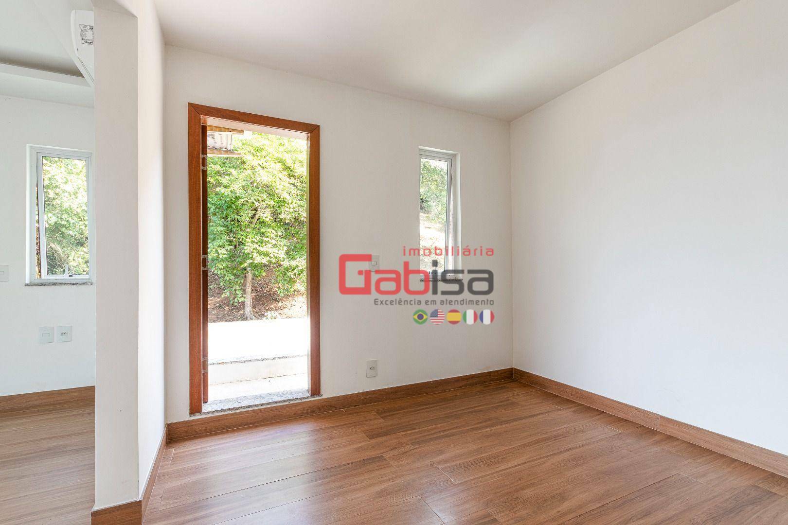 Casa à venda com 6 quartos, 400m² - Foto 18