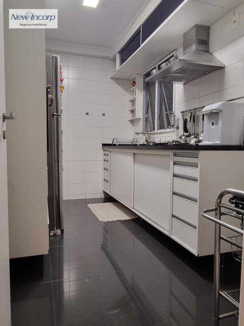 Apartamento à venda com 3 quartos, 135m² - Foto 4