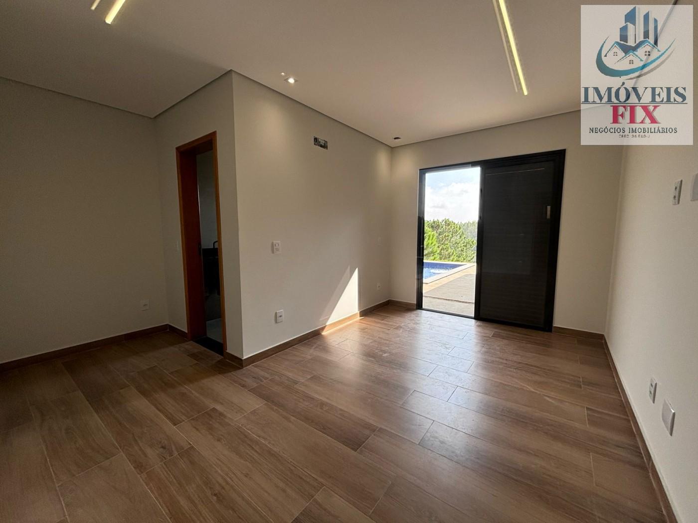 Casa de Condomínio à venda com 3 quartos, 250m² - Foto 25