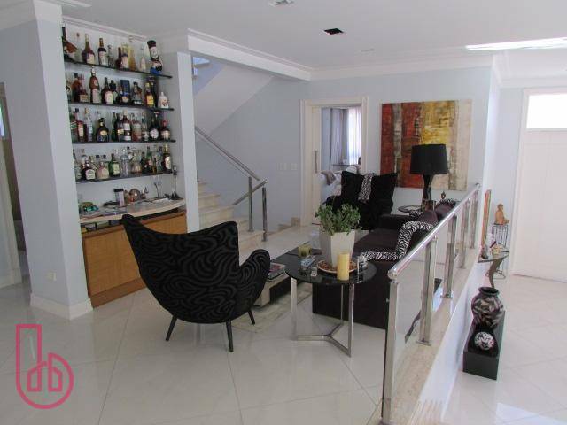 Casa de Condomínio à venda com 4 quartos, 800m² - Foto 8