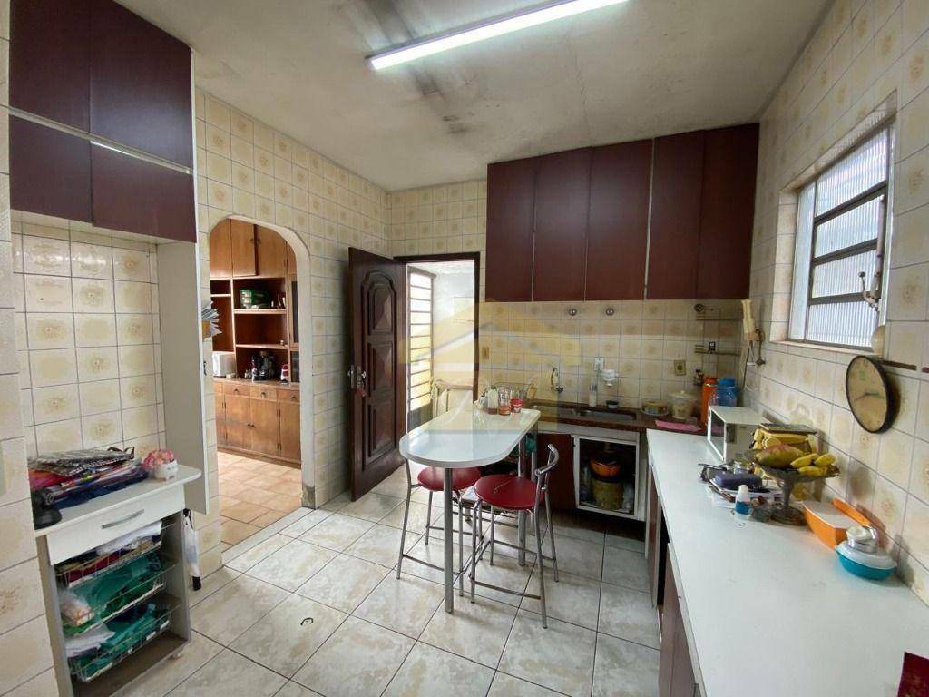 Sobrado à venda com 3 quartos, 281m² - Foto 9