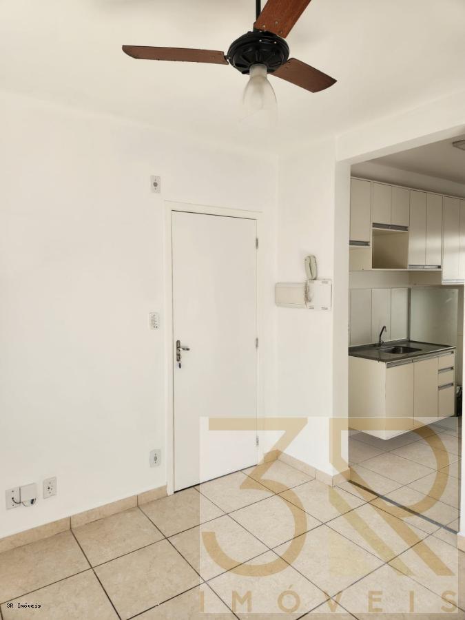 Apartamento à venda com 2 quartos, 48m² - Foto 3