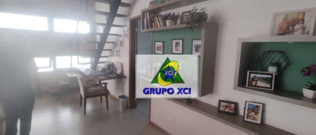 Casa de Condomínio à venda com 3 quartos, 221m² - Foto 10