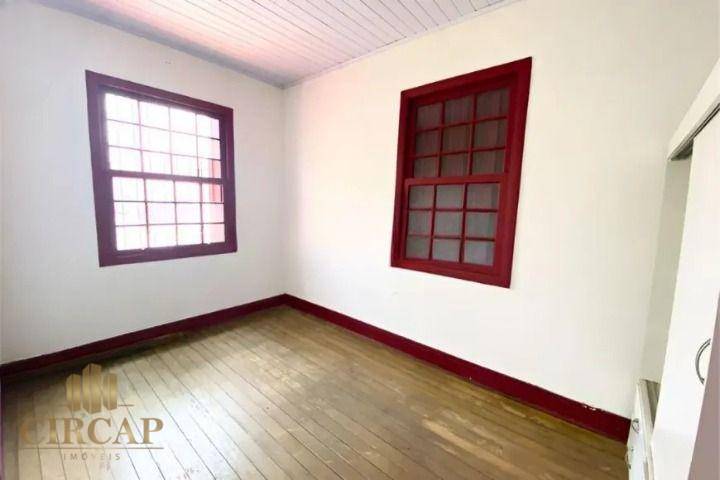 Casa à venda e aluguel com 3 quartos, 200m² - Foto 15