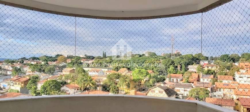 Apartamento à venda com 3 quartos, 106m² - Foto 1