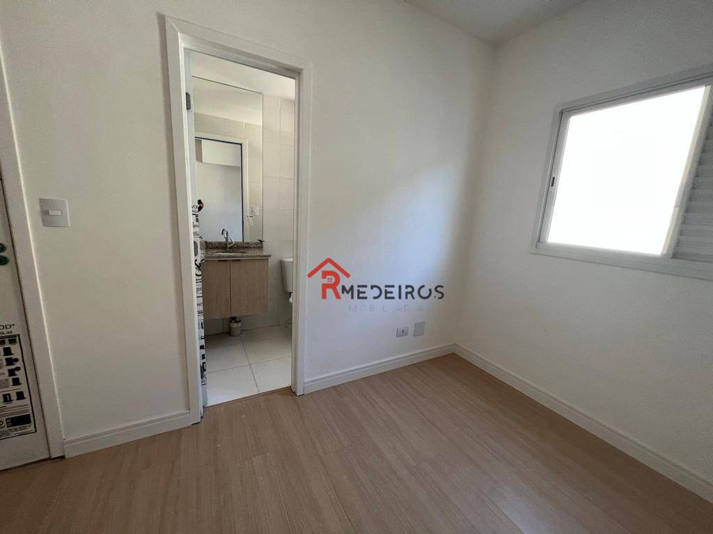 Apartamento à venda com 3 quartos, 117m² - Foto 10