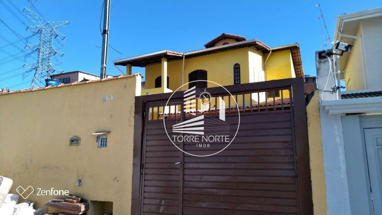 Sobrado à venda com 4 quartos, 200m² - Foto 4