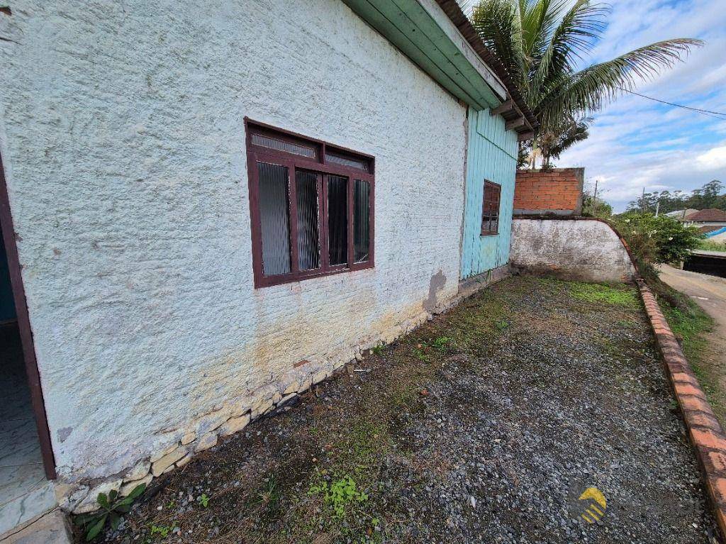 Casa à venda com 2 quartos, 52m² - Foto 9