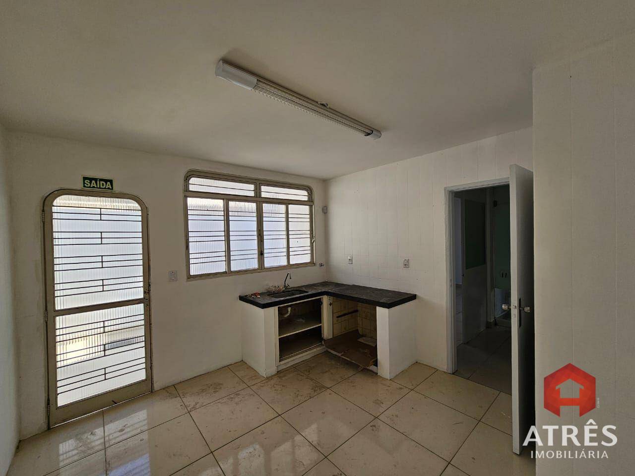 Sobrado para alugar com 4 quartos, 312m² - Foto 13