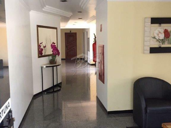 Apartamento à venda com 3 quartos, 98m² - Foto 2