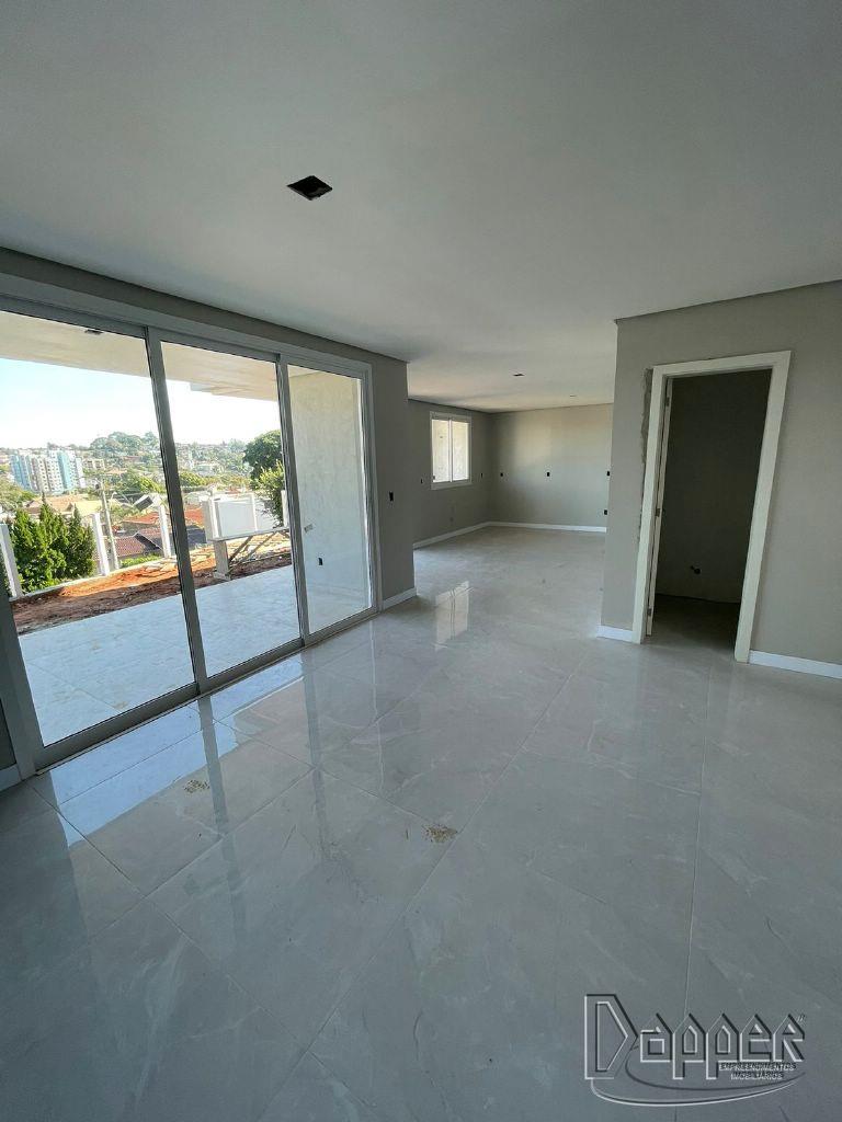 Casa à venda com 3 quartos, 192m² - Foto 2