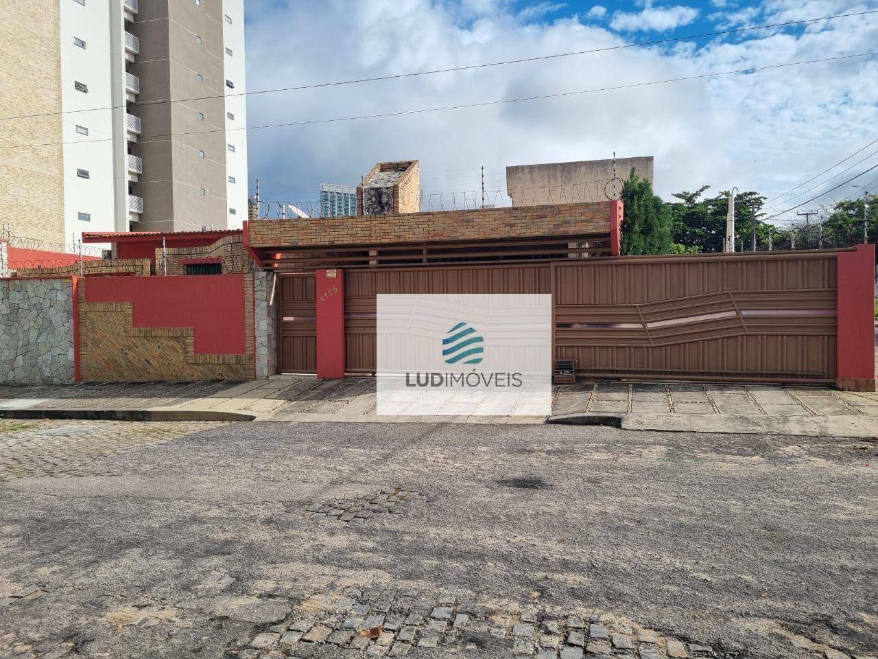 Casa para alugar com 3 quartos, 157m² - Foto 4