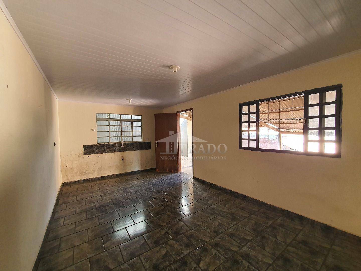 Casa à venda com 4 quartos, 200m² - Foto 8