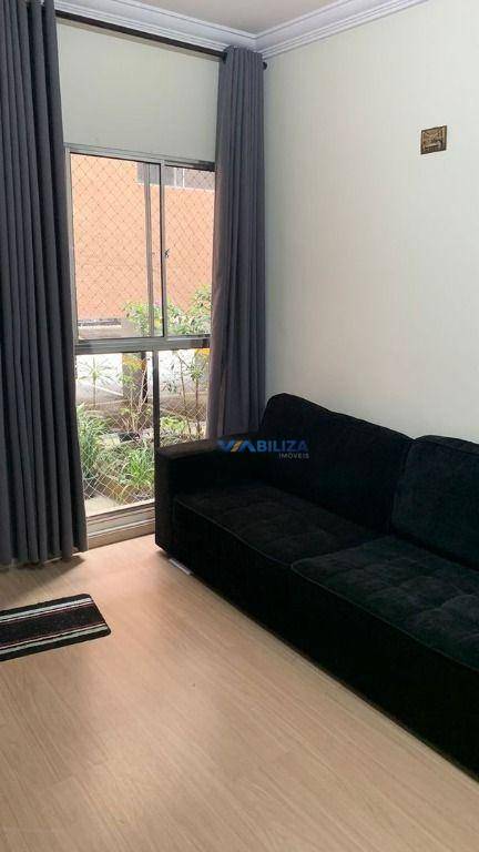 Apartamento à venda com 2 quartos, 50m² - Foto 2