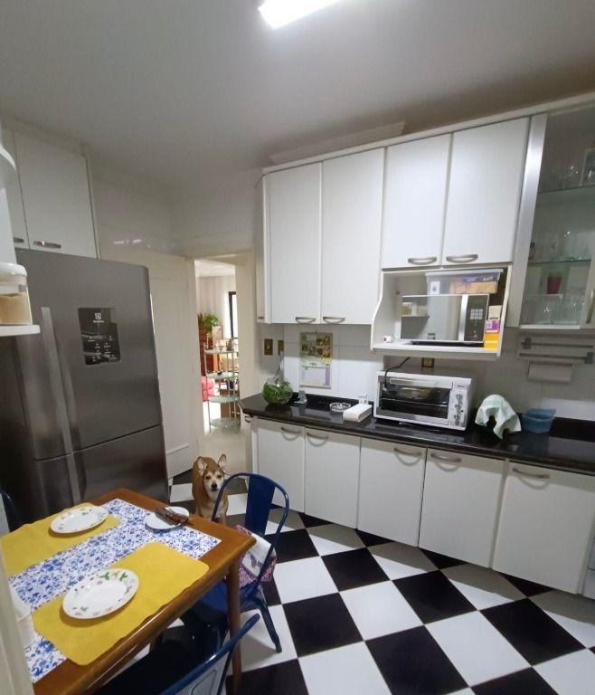 Apartamento à venda com 3 quartos, 137m² - Foto 33