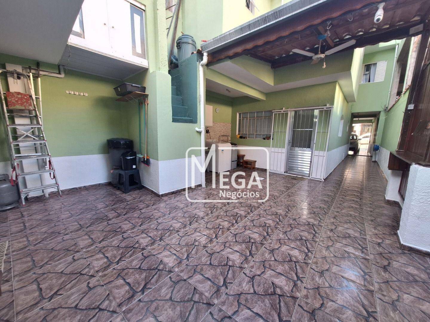 Casa à venda com 3 quartos, 184m² - Foto 16