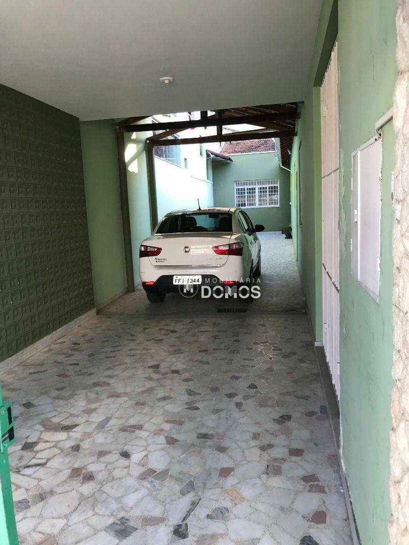 Casa à venda com 4 quartos, 250m² - Foto 31