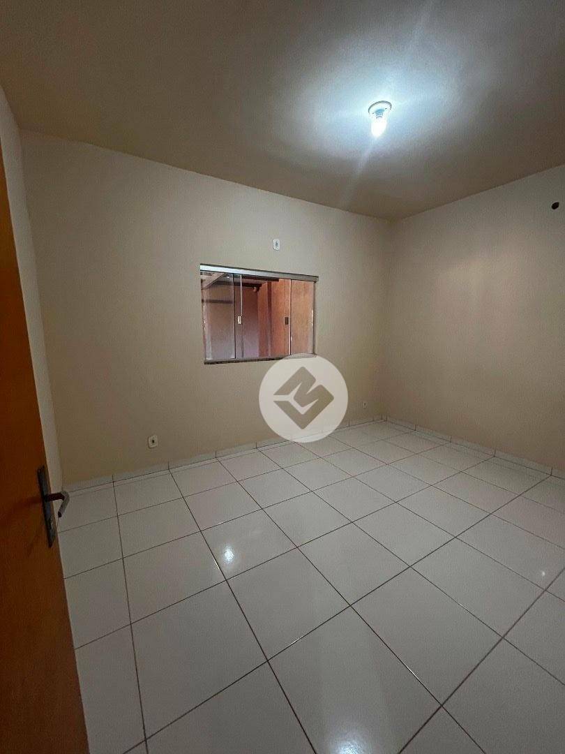 Casa para alugar com 2 quartos, 110m² - Foto 5
