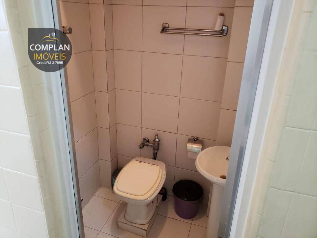 Apartamento à venda com 3 quartos, 200m² - Foto 47