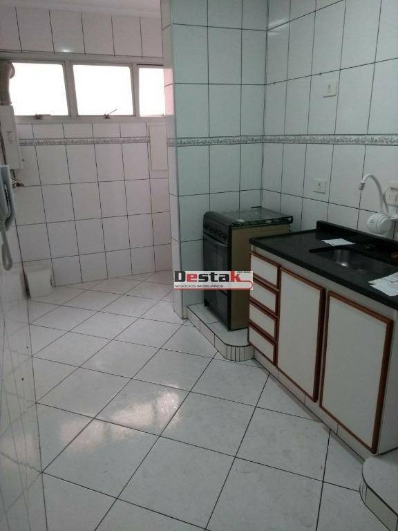 Apartamento à venda com 2 quartos, 56m² - Foto 11