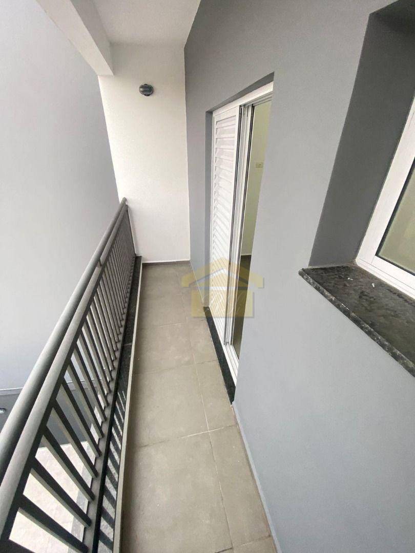 Casa à venda com 2 quartos, 80m² - Foto 4