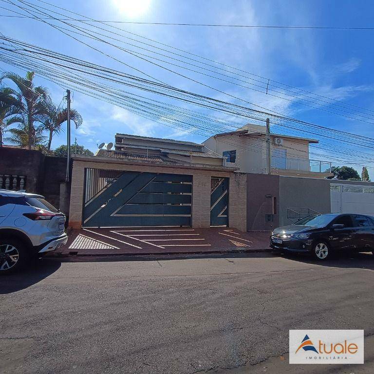 Casa para alugar com 4 quartos, 210m² - Foto 2